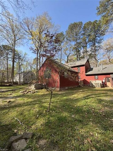 107 Castle LN, Williamsburg, VA 23185