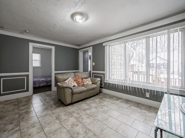 1784 Anne Avenue, Lincoln Park, MI 48146