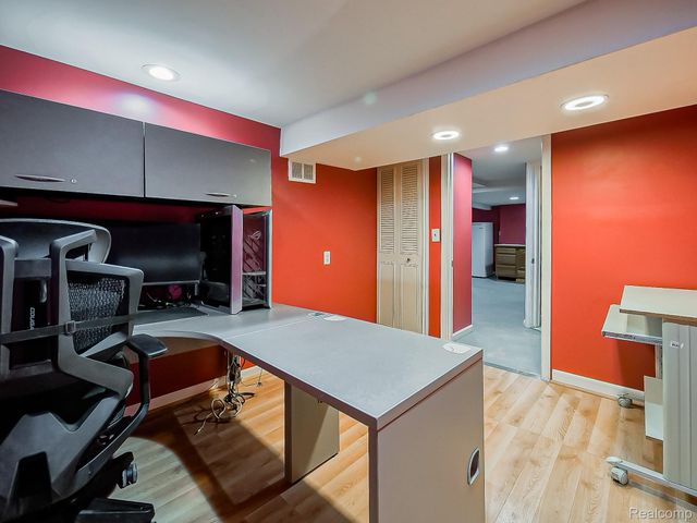 1784 Anne Avenue, Lincoln Park, MI 48146