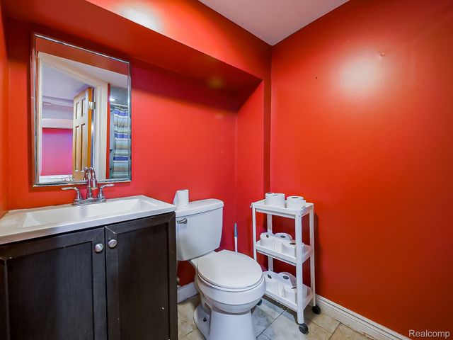 1784 Anne Avenue, Lincoln Park, MI 48146