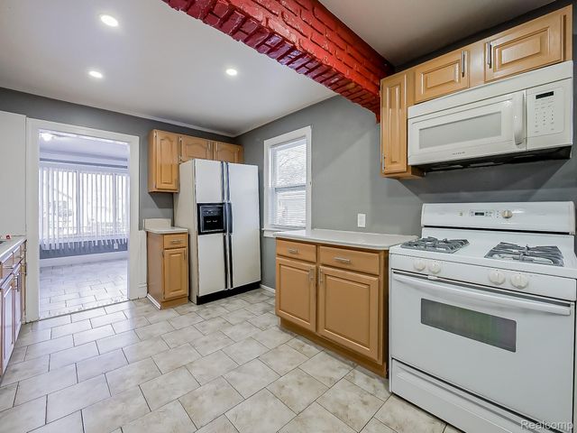 1784 Anne Avenue, Lincoln Park, MI 48146