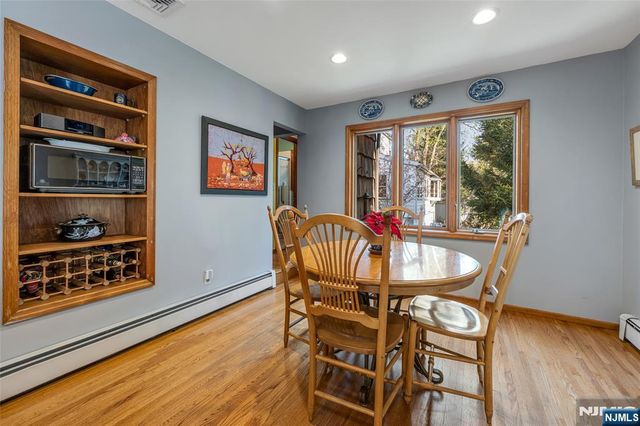 10 Woodmere Road, Caldwell, NJ 07006