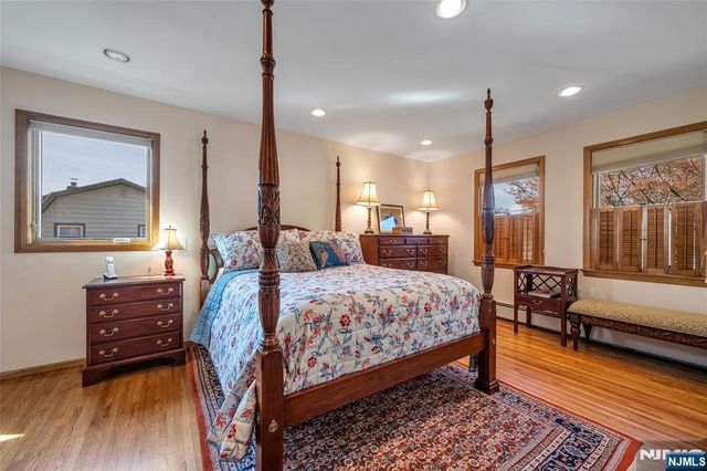 10 Woodmere Road, Caldwell, NJ 07006