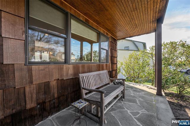 10 Woodmere Road, Caldwell, NJ 07006