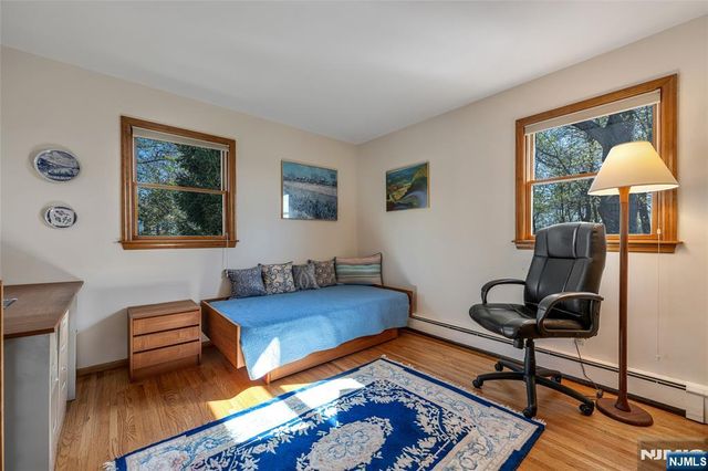 10 Woodmere Road, Caldwell, NJ 07006