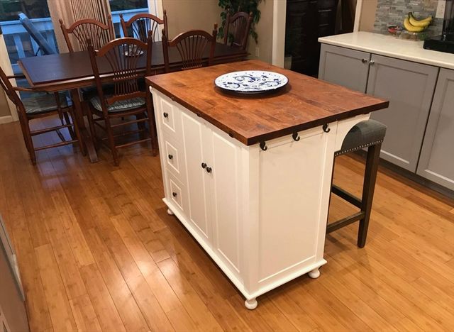 303 Lexington St 303, Watertown, MA 02472