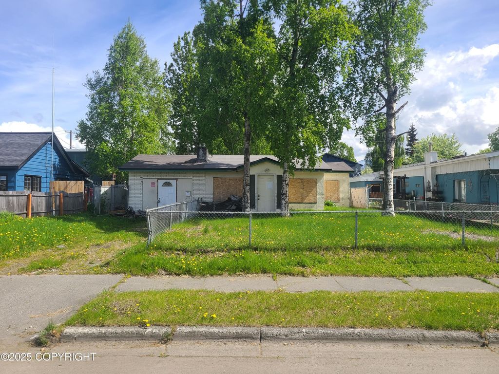 1403 Nelchina Street, Anchorage, AK 99501