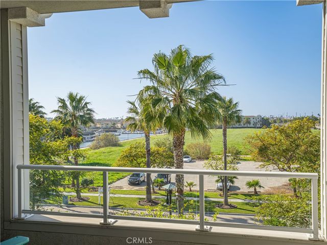 4060 Tradewinds Drive, Oxnard, CA 93035