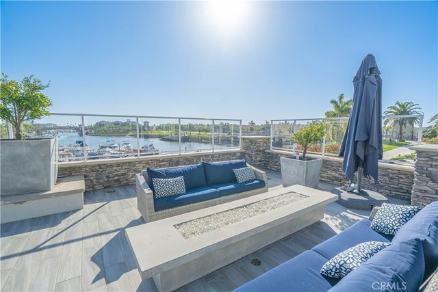 4060 Tradewinds Drive, Oxnard, CA 93035