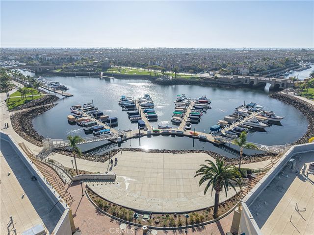 4060 Tradewinds Drive, Oxnard, CA 93035
