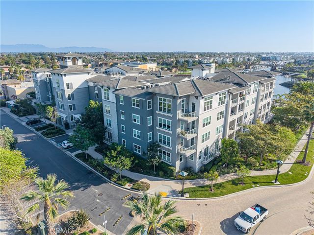 4060 Tradewinds Drive, Oxnard, CA 93035
