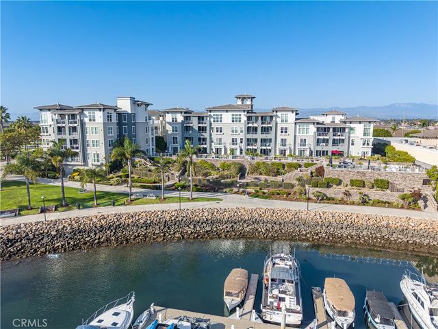 4060 Tradewinds Drive, Oxnard, CA 93035