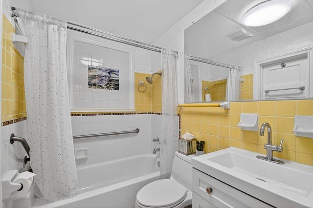 328 Monroe Drive, West Palm Beach, FL 33405