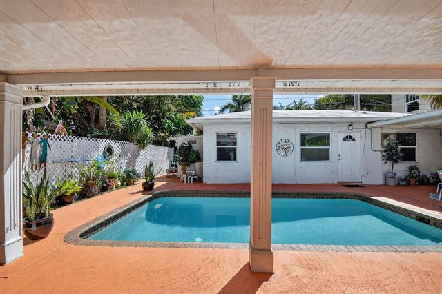 328 Monroe Drive, West Palm Beach, FL 33405