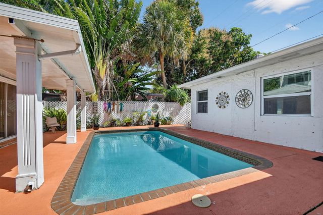 328 Monroe Drive, West Palm Beach, FL 33405
