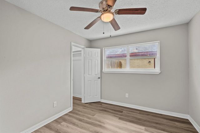 310 Windward Drive, League City, TX 77573