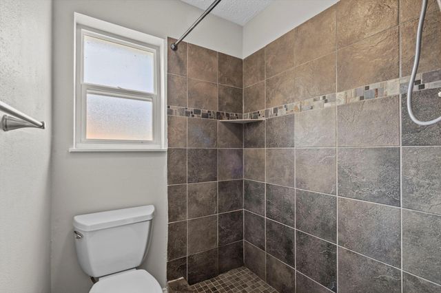 310 Windward Drive, League City, TX 77573