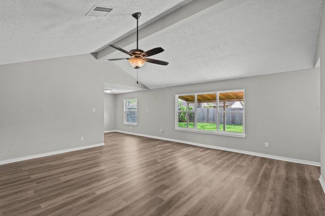 310 Windward Drive, League City, TX 77573