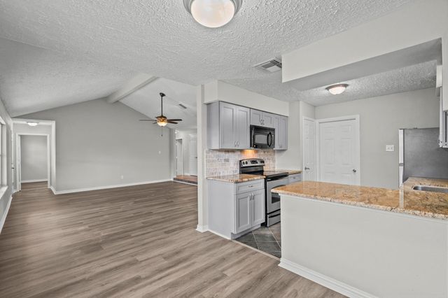 310 Windward Drive, League City, TX 77573