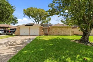 310 Windward Drive, League City, TX 77573