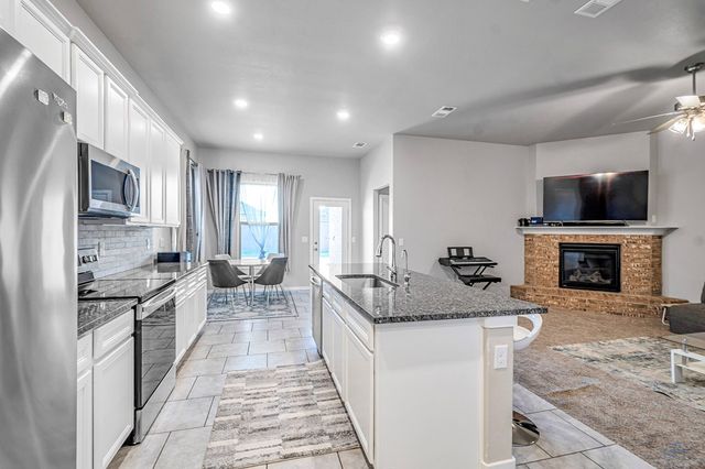 2306 Husk St, Midland, TX 79705