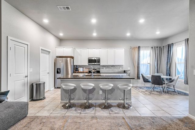 2306 Husk St, Midland, TX 79705