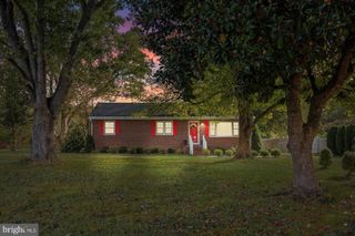 8251 HICKORY DR, King George, VA 22485