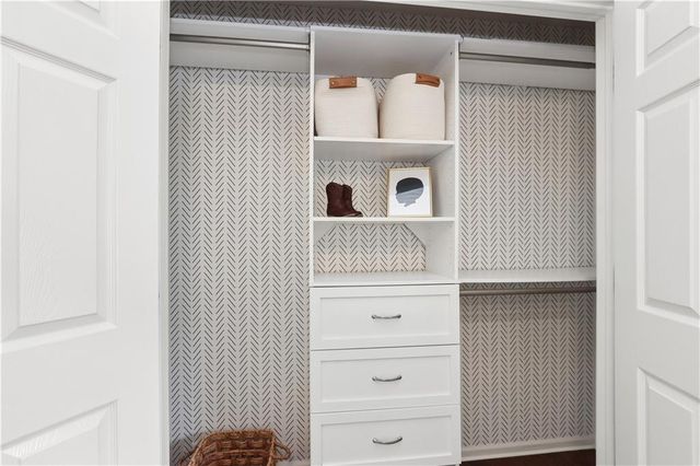 101 NE Misty Meadow Lane, Lee's Summit, MO 64064