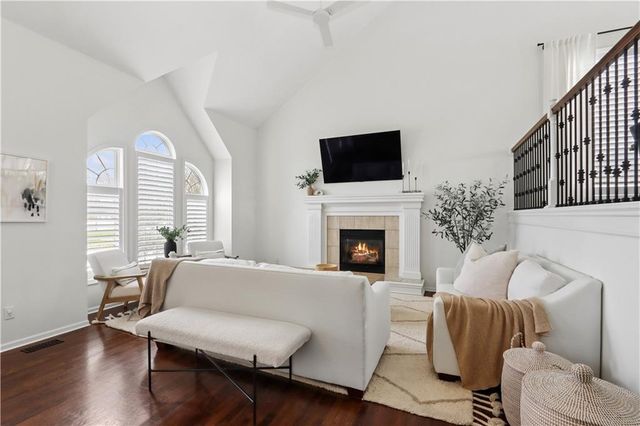 101 NE Misty Meadow Lane, Lee's Summit, MO 64064