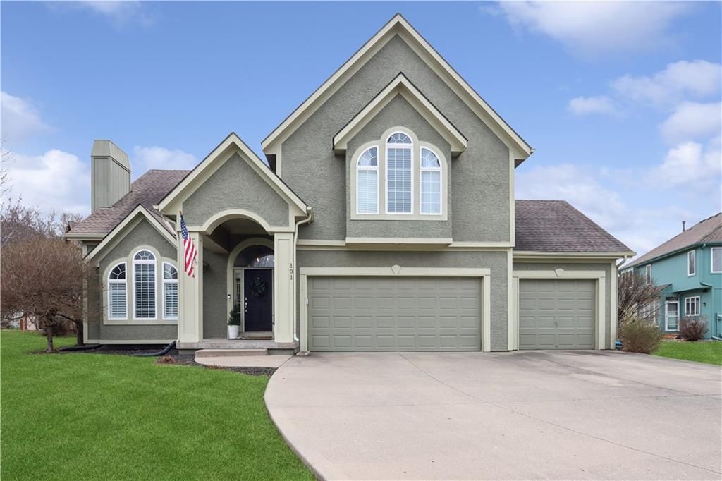 101 NE Misty Meadow Lane, Lee's Summit, MO 64064