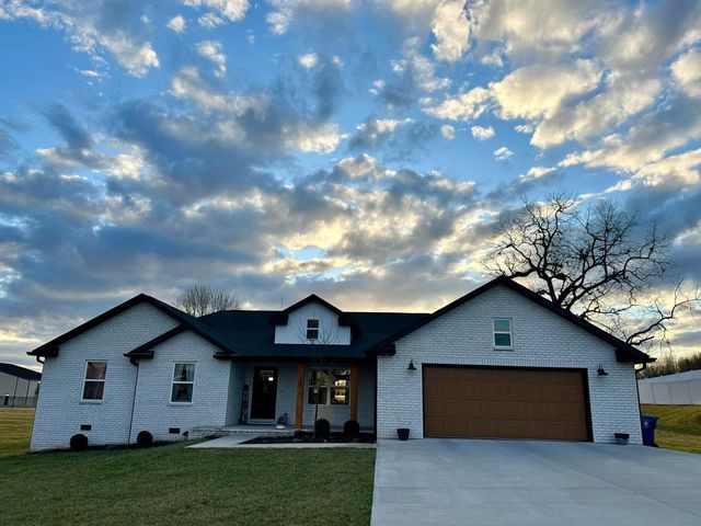 179 Clear Lake Drive, Somerset, KY 42503