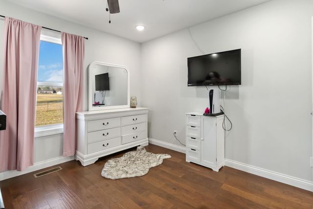 179 Clear Lake Drive, Somerset, KY 42503