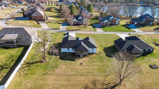 179 Clear Lake Drive, Somerset, KY 42503