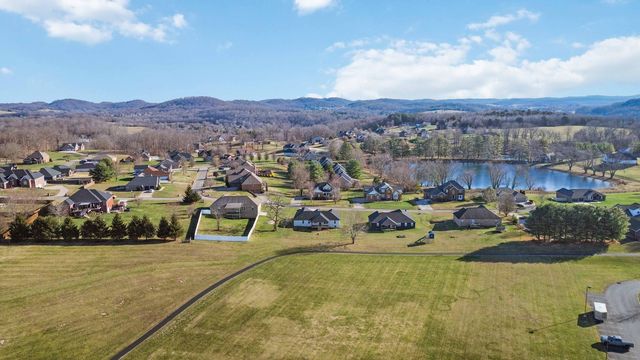 179 Clear Lake Drive, Somerset, KY 42503