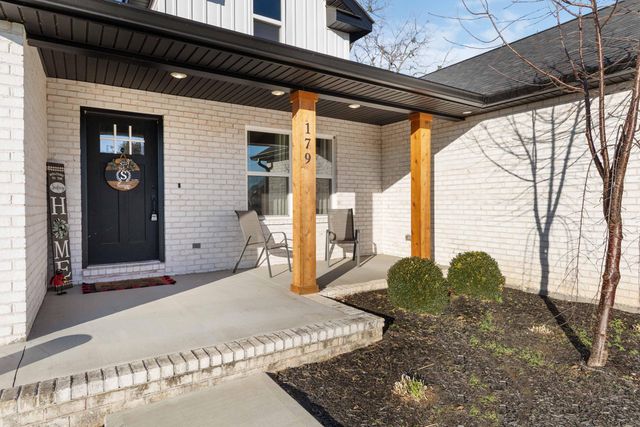 179 Clear Lake Drive, Somerset, KY 42503