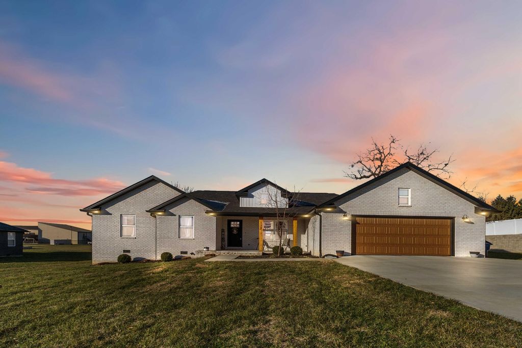 179 Clear Lake Drive, Somerset, KY 42503