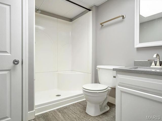 607 Buckingham Drive, Troy, IL 62294