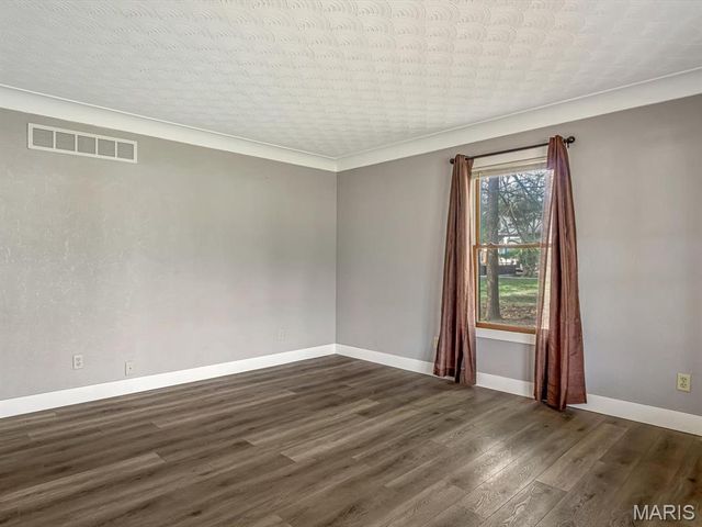 607 Buckingham Drive, Troy, IL 62294