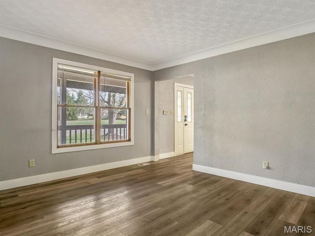 607 Buckingham Drive, Troy, IL 62294