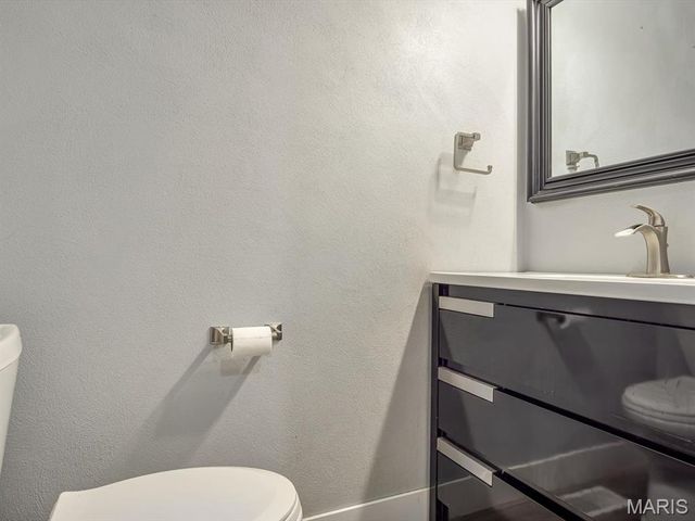 607 Buckingham Drive, Troy, IL 62294