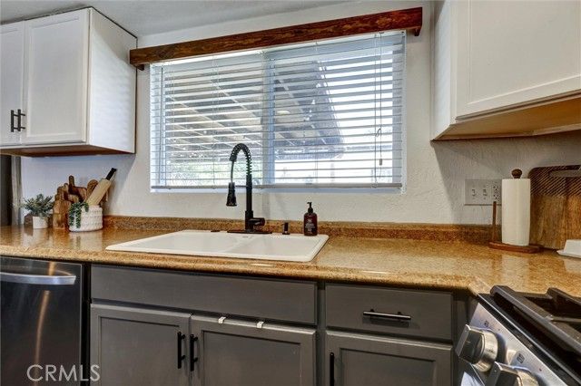 15936 Dauchy Avenue, Riverside, CA 92508