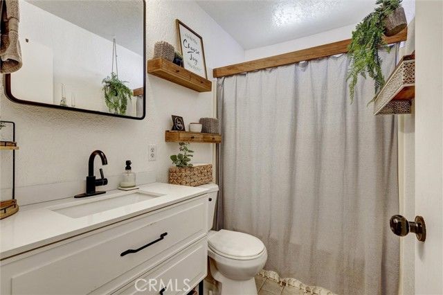 15936 Dauchy Avenue, Riverside, CA 92508