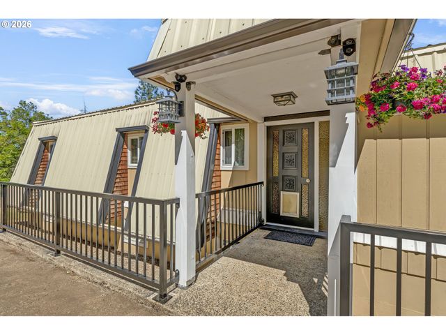 331 HEMLOCK Ln, Roseburg, OR 97471