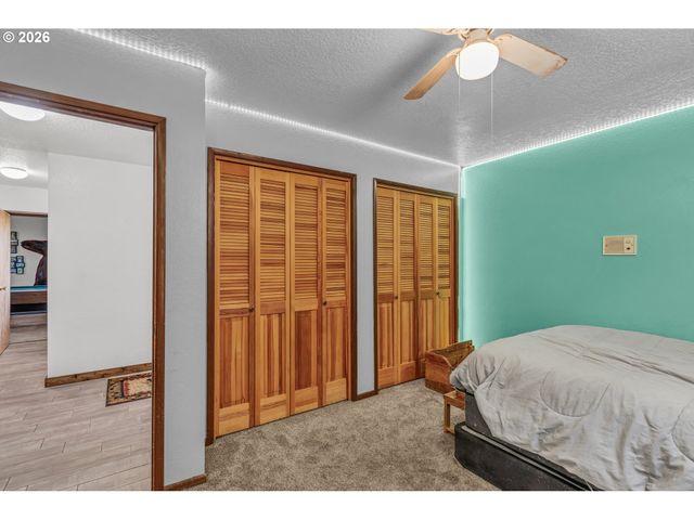 331 HEMLOCK Ln, Roseburg, OR 97471