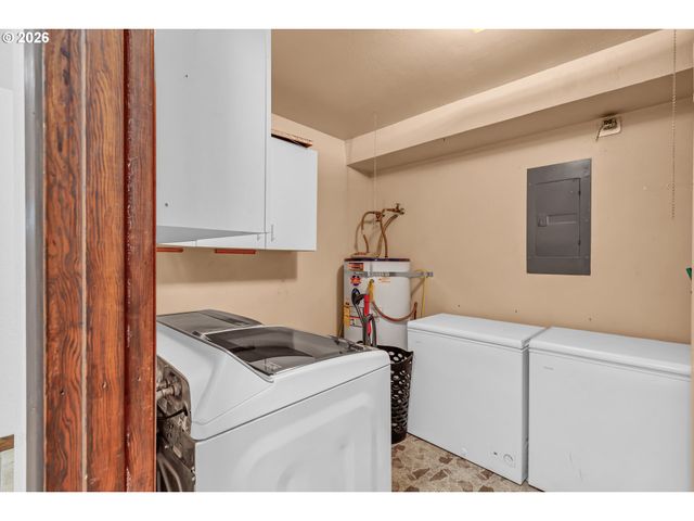 331 HEMLOCK Ln, Roseburg, OR 97471