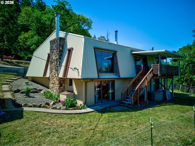 331 HEMLOCK Ln, Roseburg, OR 97471