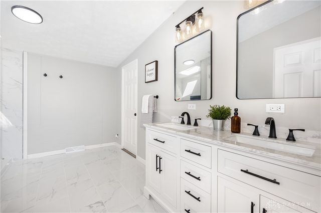 8384 Corlee Lane, Middletown, OH 45042