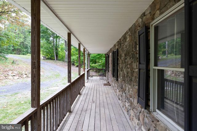 152 DEER PLACE CT, Strasburg, VA 22657
