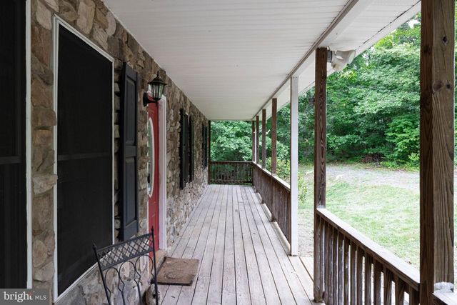 152 DEER PLACE CT, Strasburg, VA 22657