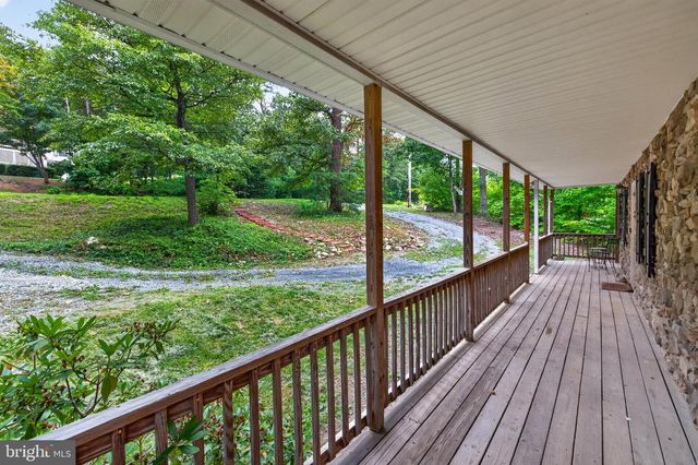 152 DEER PLACE CT, Strasburg, VA 22657